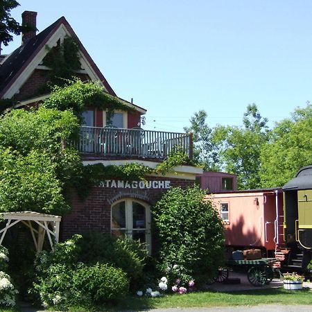 Train Station Inn Tatamagouche Buitenkant foto